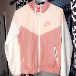 nike windbreaker